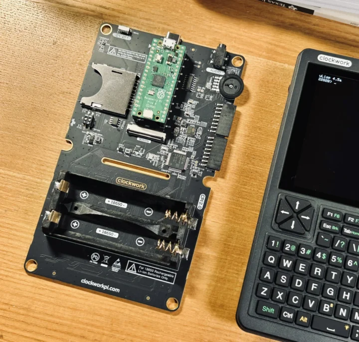 Raspberry Pi Keyboard - Il kit PicoCalc è un terminale
