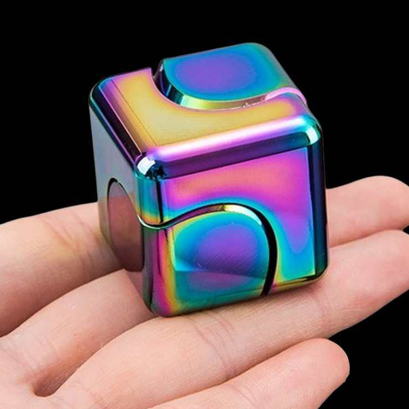 Cubo Fidget Spinner Infinity Q - Cool Office Tech Gadgets recensione e prezzo