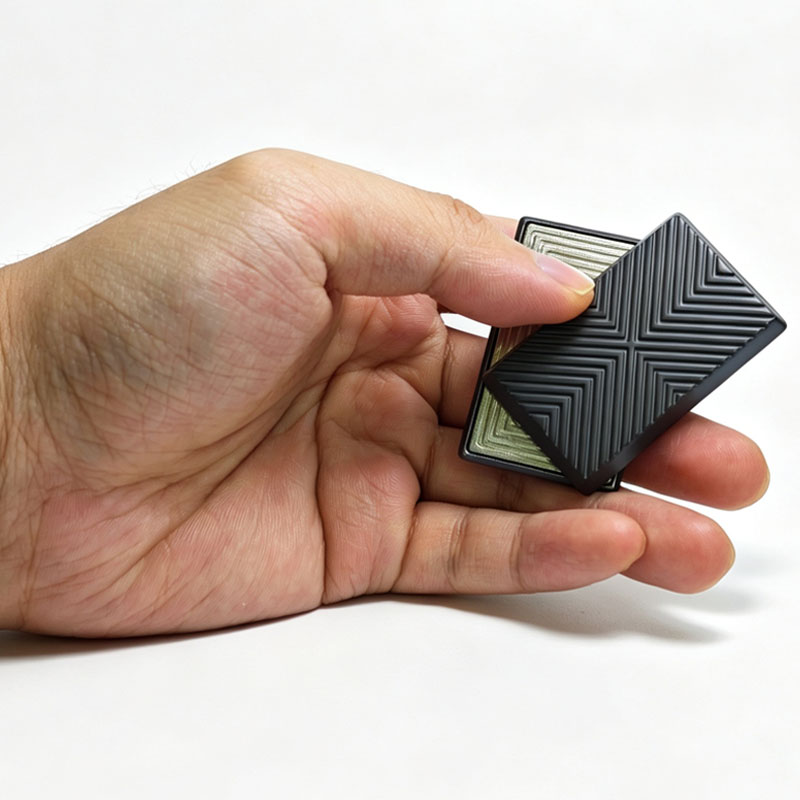 NUOVO Giocattolo Magnetico EDC - Cool Office Tech Gadgets recensione e prezzo